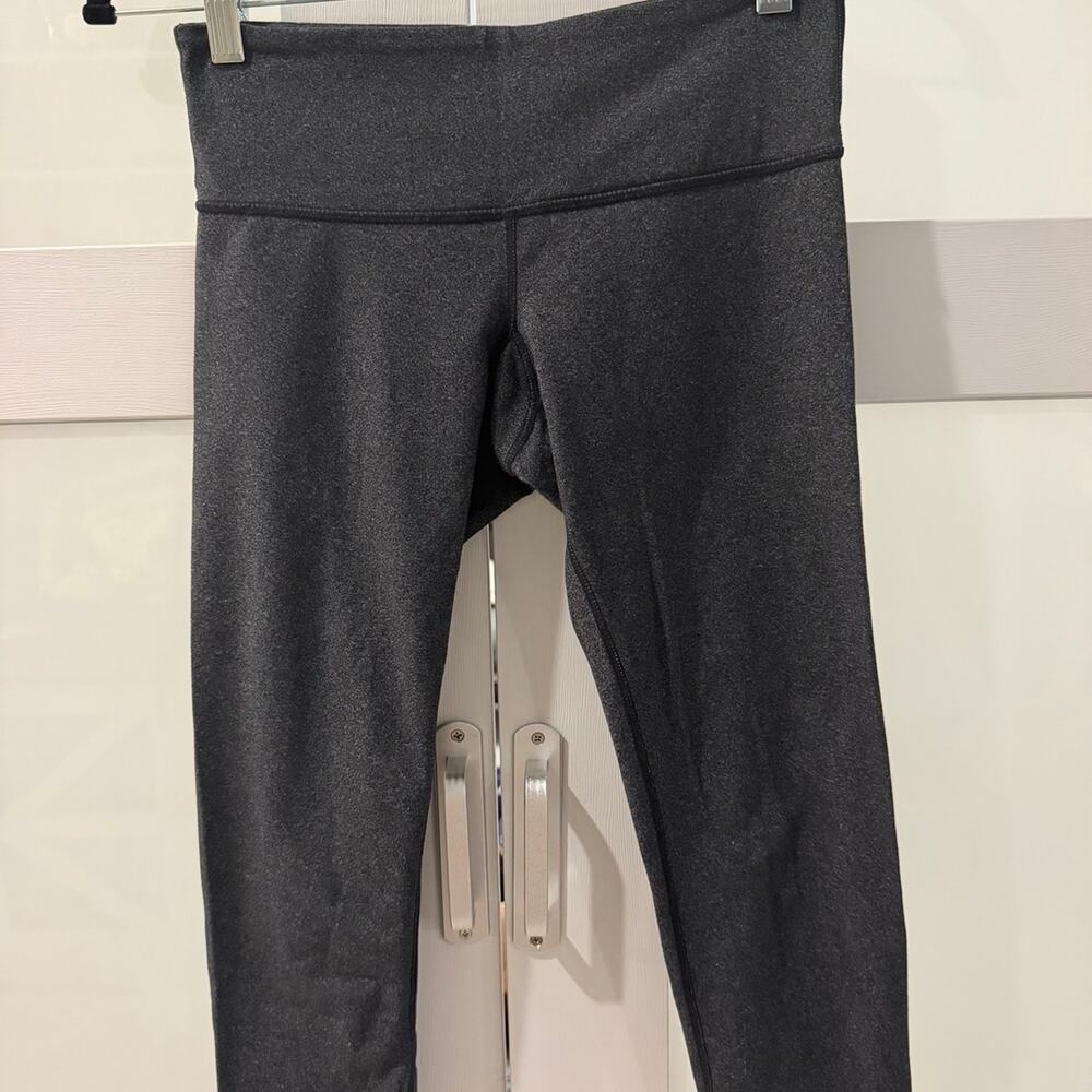 Lululemon Vintage Wunder Under Crop Leggings Womens 6 Gray Low Rise 2012